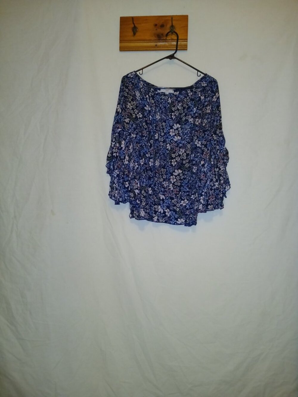 Fever Navy Floral Ruffle-Sleeve Blouse